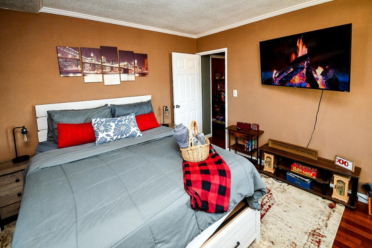 Modern Designed Dtwn Condo With A 99 Percent Walk Score Атланта Экстерьер фото